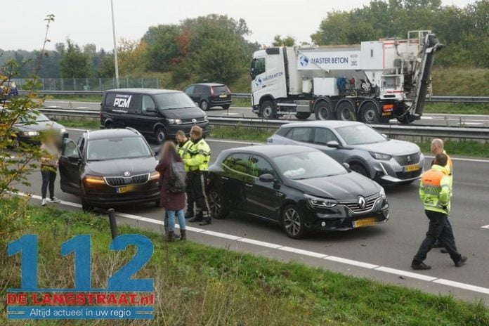 Drie Auto’s Botsen Op Elkaar Op De Midden-Brabantweg In Kaatsheuvel ...