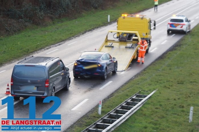 Kop staart aanrijding op de n267 bij Oudheusen 6 Kop staart aanrijding op de n267 bij Oudheusen 112 De Langstraat