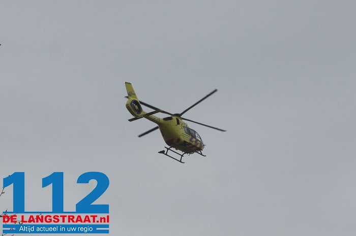 Traumahelikopter landt middenin de Efteling, uitkijktoren Pagode staat even stil 14 Traumahelikopter landt middenin de Efteling, uitkijktoren Pagode staat even stil 112 De Langstraat