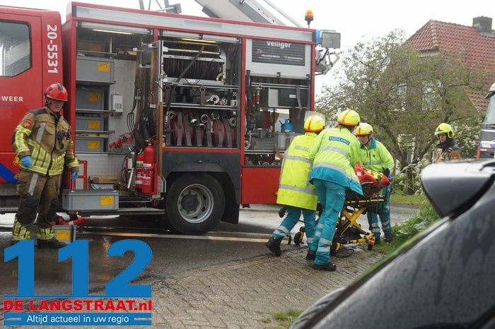 Automobilist belandt in sloot in Meeuwen, brandweer bevrijdt hem uit zijn voertuig 10 Automobilist belandt in sloot in Meeuwen, brandweer bevrijdt hem uit zijn voertuig 112 De Langstraat