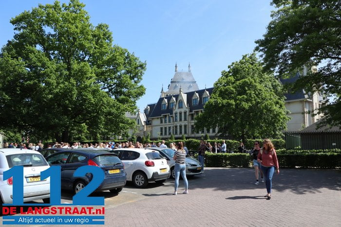 Brand bij show Raveleijn in Efteling, vlammen slaan uit decorstuk 3 Brand bij show Raveleijn in Efteling, vlammen slaan uit decorstuk 112 De Langstraat