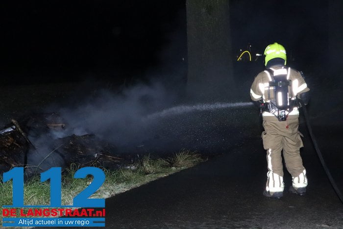 Derde dag op rij raak in Sprang-Capelle: dit keer berg afval in brand 9 Derde dag op rij raak in Sprang-Capelle: dit keer berg afval in brand 112 De Langstraat