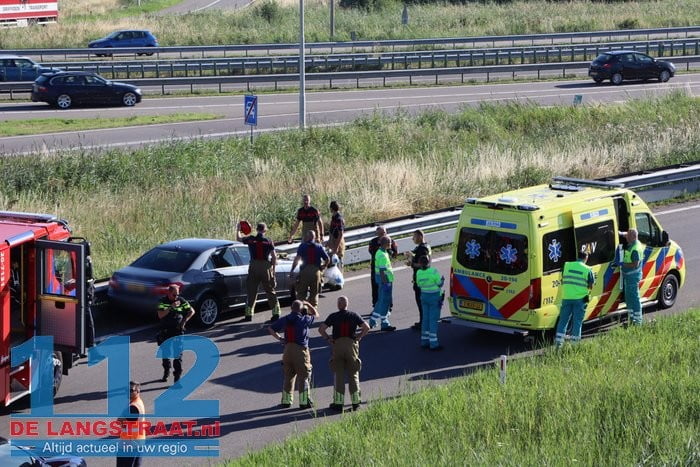Automobilist met spoed naar het ziekenhuis Waalwijk 14 Automobilist met spoed naar het ziekenhuis Waalwijk 112 De Langstraat