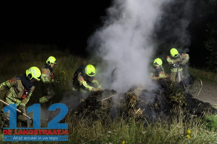 Hooibalen in brand Halve Zolenpad Sprang-Capelle 2 Hooibalen in brand Halve Zolenpad Sprang-Capelle 112 De Langstraat
