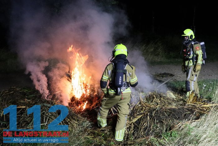 Hooibalen in brand Halve Zolenpad Sprang-Capelle 6 Hooibalen in brand Halve Zolenpad Sprang-Capelle 112 De Langstraat