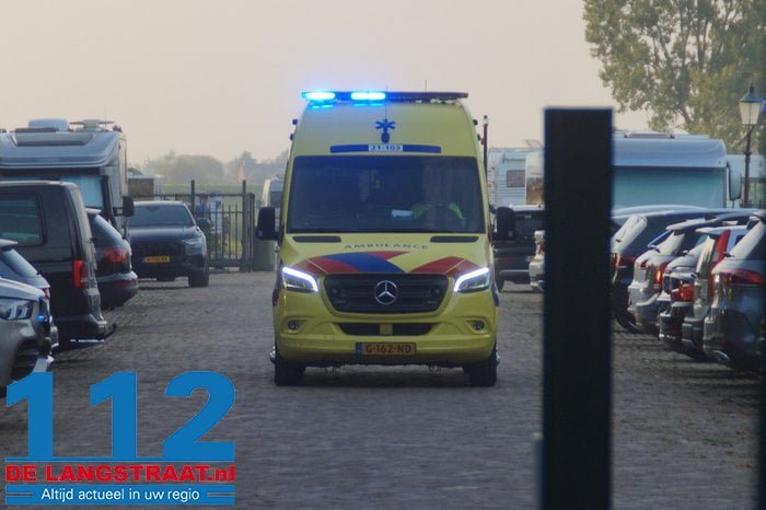 Persoon met gemotoriseerde sup-board raakt gewond op Bergsche Maas bij Heusden 7 Persoon met gemotoriseerde sup-board raakt gewond op Bergsche Maas bij Heusden 112 De Langstraat