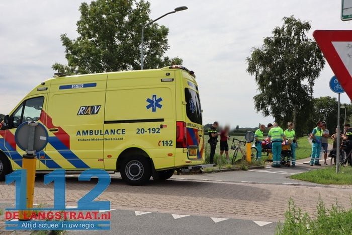 Fietser gewond na botsing met wielrenner Waspik 4 Fietser gewond na botsing met wielrenner Waspik 112 De Langstraat