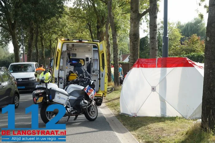 Fietser overleden na aanrijding met vrachtwagen Sprang-Capelle 20 Fietser overleden na aanrijding met vrachtwagen Sprang-Capelle 112 De Langstraat