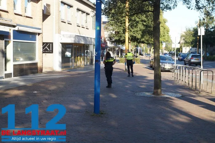 Gewonde bij steekpartij in Drunen, politie gaat met meerdere eenheden ter plaatse 6 Gewonde bij steekpartij in Drunen, politie gaat met meerdere eenheden ter plaatse 112 De Langstraat