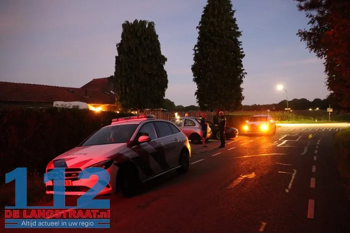 Dronken man in motorpak mét motor gevonden in greppel, vertelt politie dat hij niet op de motor reed 2 Dronken man in motorpak mét motor gevonden in greppel, vertelt politie dat hij niet op de motor reed 112 De Langstraat