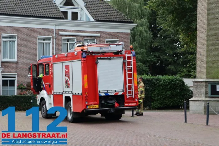 Poederbrief in de postkamer gemeentehuis bevat niets gevaarlijks 10 Poederbrief in de postkamer gemeentehuis bevat niets gevaarlijks 112 De Langstraat