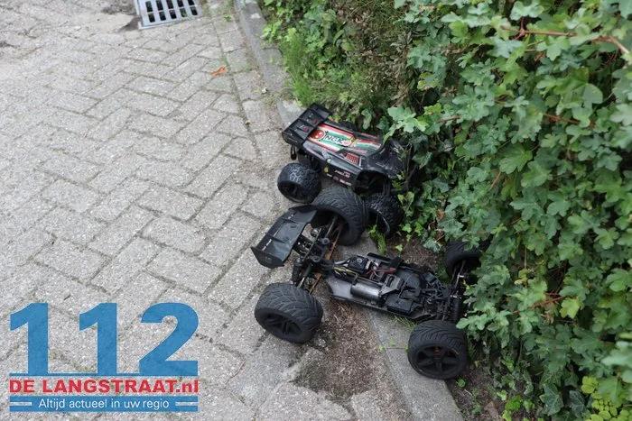 Bewoners moeten Waalwijks complex verlaten door brand 13 Bewoners moeten Waalwijks complex verlaten door brand 112 De Langstraat