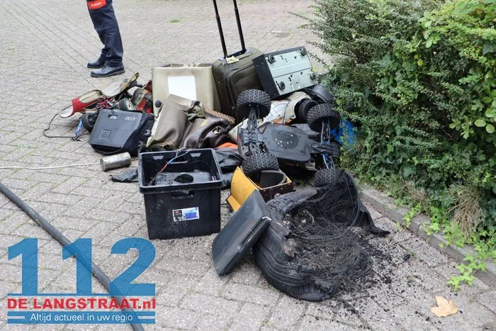 Bewoners moeten Waalwijks complex verlaten door brand 14 Bewoners moeten Waalwijks complex verlaten door brand 112 De Langstraat