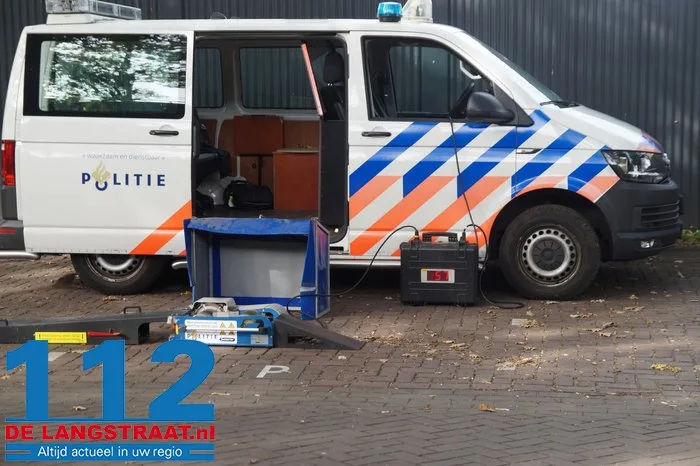 Bromfiets- en scootercontrole Olympiaweg Waalwijk 7 Bromfiets- en scootercontrole Olympiaweg Waalwijk 112 De Langstraat
