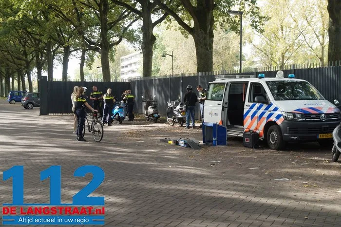 Bromfiets- en scootercontrole Olympiaweg Waalwijk 9 Bromfiets- en scootercontrole Olympiaweg Waalwijk 112 De Langstraat