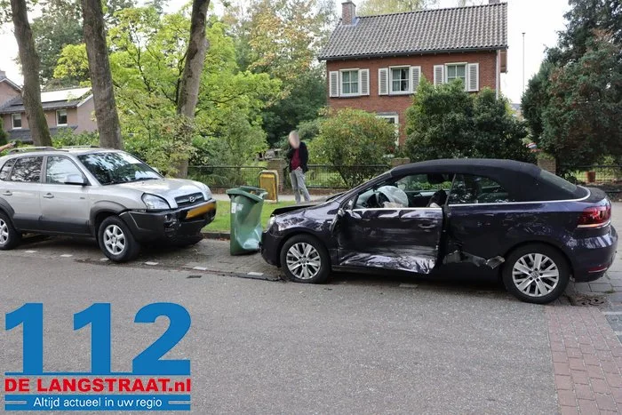 Grote schade na ongeluk in Loon op Zand, drie auto’s weggetakeld 1 Grote schade na ongeluk in Loon op Zand, drie auto’s weggetakeld 112 De Langstraat