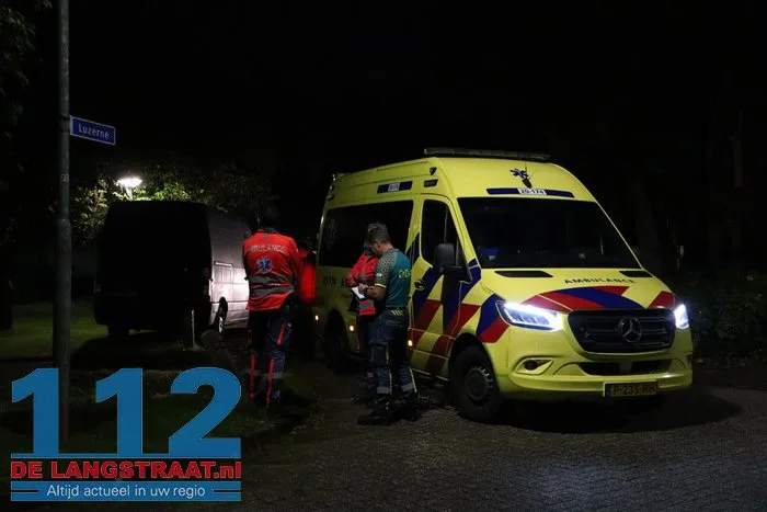 Twee mensen zwaargewond door steekpartij in Sprang-Capelle, verdachte aangehouden 16 Twee mensen zwaargewond door steekpartij in Sprang-Capelle, verdachte aangehouden 112 De Langstraat