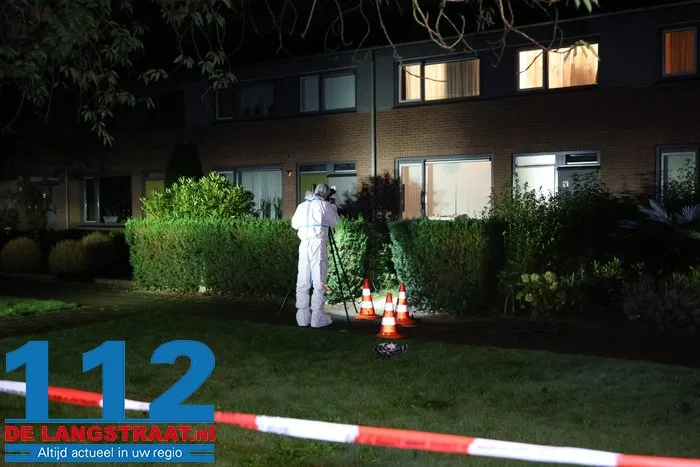 Twee mensen zwaargewond door steekpartij in Sprang-Capelle, verdachte aangehouden 28 Twee mensen zwaargewond door steekpartij in Sprang-Capelle, verdachte aangehouden 112 De Langstraat
