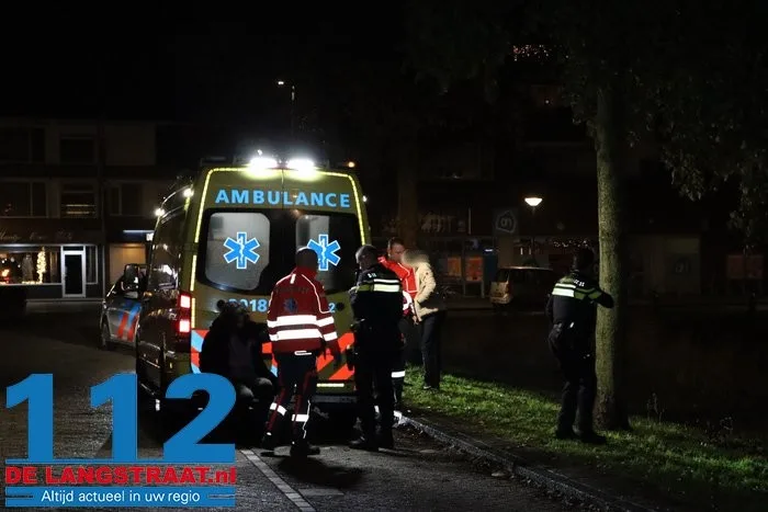 Man redt zonder aarzeling dronken man uit water in Waalwijk 1 Man redt zonder aarzeling dronken man uit water in Waalwijk 112 De Langstraat