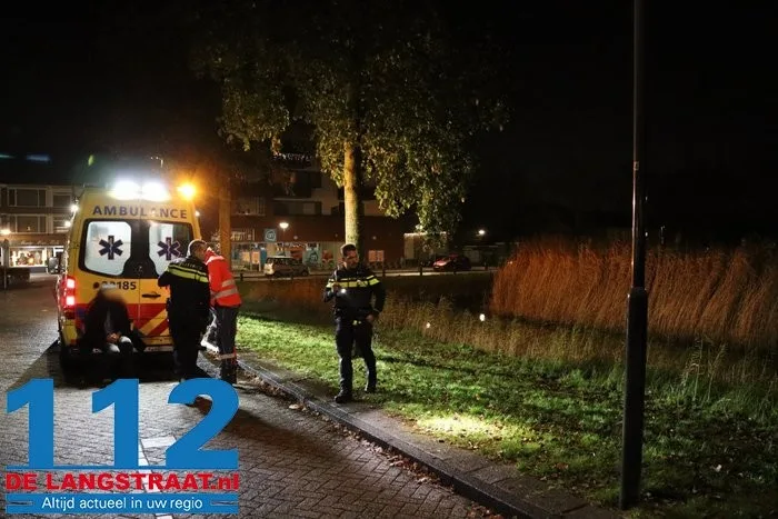 Man redt zonder aarzeling dronken man uit water in Waalwijk 2 Man redt zonder aarzeling dronken man uit water in Waalwijk 112 De Langstraat
