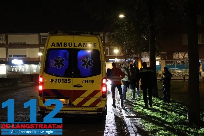 Man redt zonder aarzeling dronken man uit water in Waalwijk 7 Man redt zonder aarzeling dronken man uit water in Waalwijk 112 De Langstraat