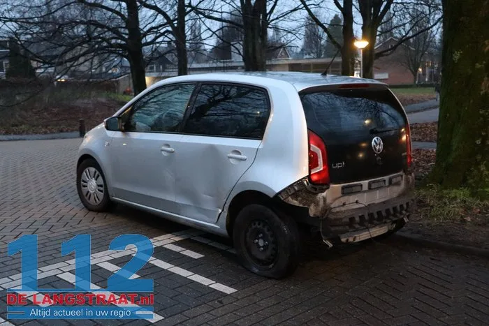 Scooterrijder gewond na botsing met auto Waspik 3 Scooterrijder gewond na botsing met auto Waspik 112 De Langstraat