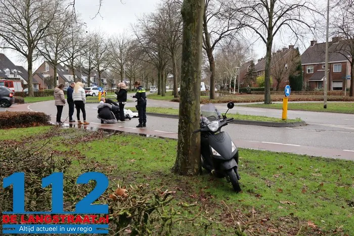 Scooterrijder hard onderuit gegaan in Drunen 4 Scooterrijder hard onderuit gegaan in Drunen 112 De Langstraat