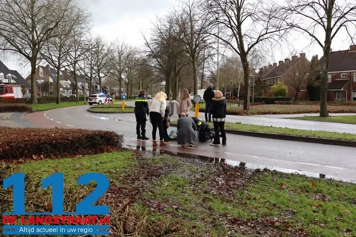 Scooterrijder hard onderuit gegaan in Drunen 5 Scooterrijder hard onderuit gegaan in Drunen 112 De Langstraat