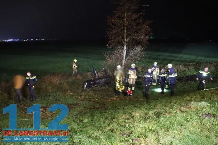 Dode bij ernstig ongeval op toerit A59 in Waalwijk; bestuurder ging ervandoor. 2 Dode bij ernstig ongeval op toerit A59 in Waalwijk; bestuurder ging ervandoor. 112 De Langstraat