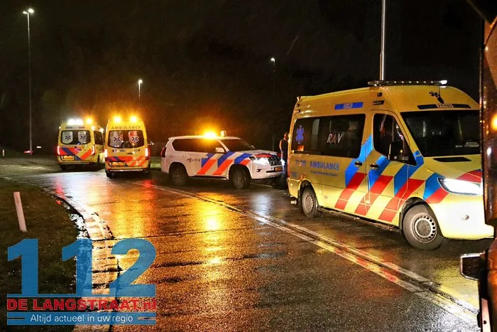 Dode bij ernstig ongeval op toerit A59 in Waalwijk; bestuurder ging ervandoor. 9 Dode bij ernstig ongeval op toerit A59 in Waalwijk; bestuurder ging ervandoor. 112 De Langstraat