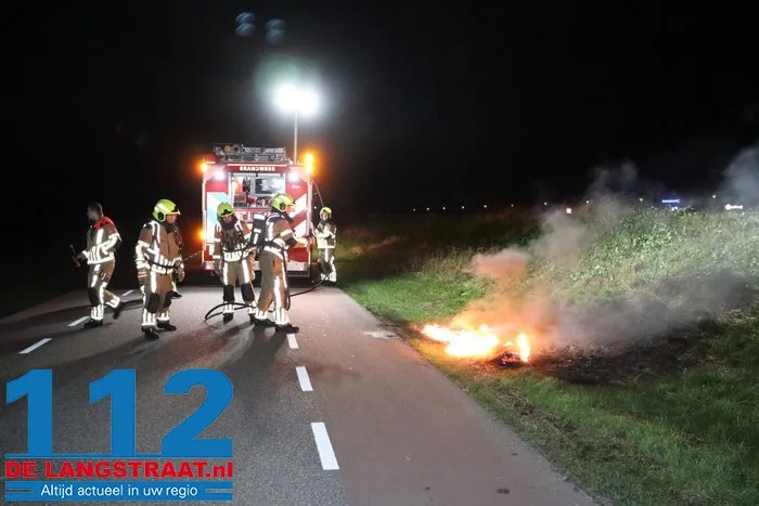 Weer autobanden in brand Westeinde 112 De Langstraat