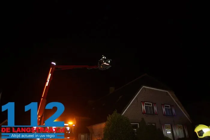 Schoorsteenbrand op de Kapelstraat in Elshout 9 Schoorsteenbrand op de Kapelstraat in Elshout 112 De Langstraat