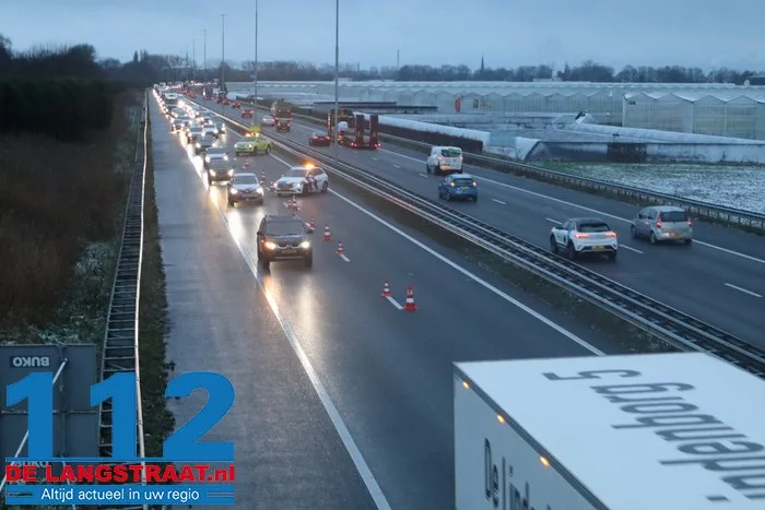 Kop staart aanrijding op de A59 bij Elshout 4 Kop staart aanrijding op de A59 bij Elshout 112 De Langstraat