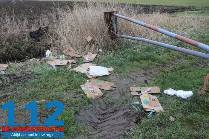 Grote lading lachgascilinders gedumpt in sloot in Waspik 3 Grote lading lachgascilinders gedumpt in sloot in Waspik 112 De Langstraat