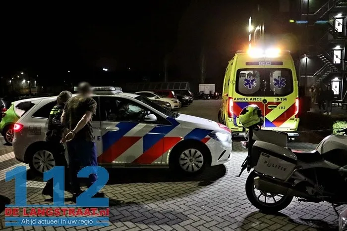 Man neergestoken aan de Prof. Veltmanweg Waalwijk 6 Man neergestoken aan de Prof. Veltmanweg Waalwijk 112 De Langstraat