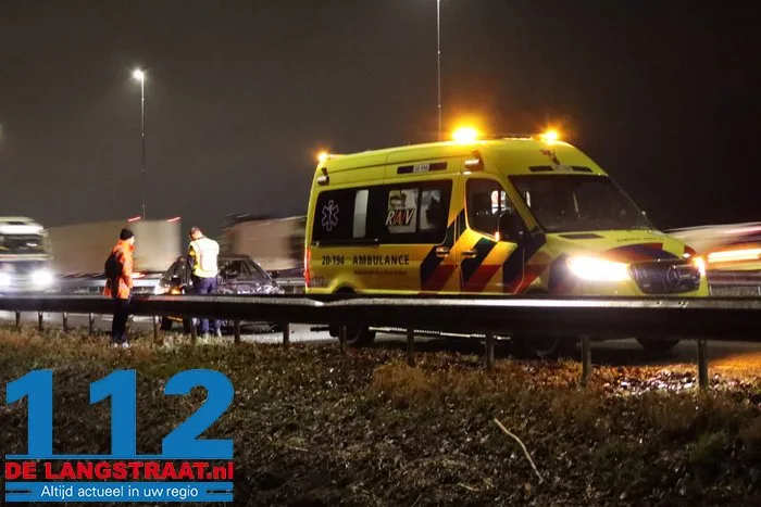Eenzijdig ongeval op de A59 (Maasroute) Waalwijk 5 Eenzijdig ongeval op de A59 (Maasroute) Waalwijk 112 De Langstraat