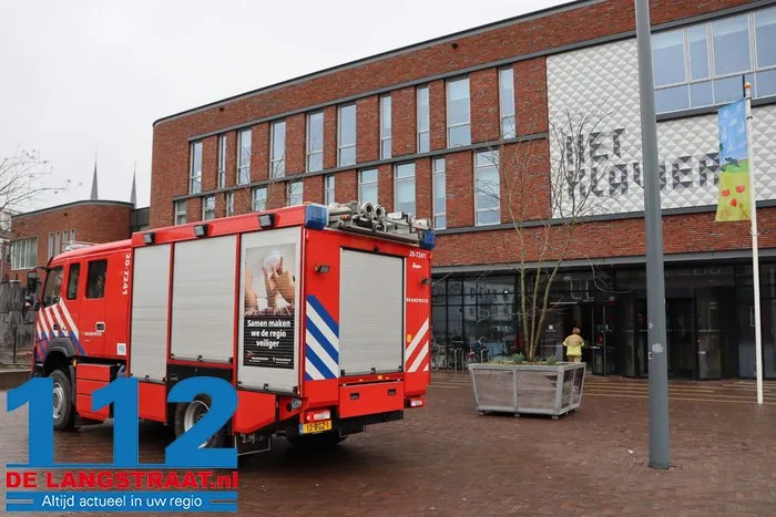 Stroomstoring in centrum van Kaatsheuvel: mensen op gemeentehuis vast in de lift 1 Stroomstoring in centrum van Kaatsheuvel: mensen op gemeentehuis vast in de lift 112 De Langstraat