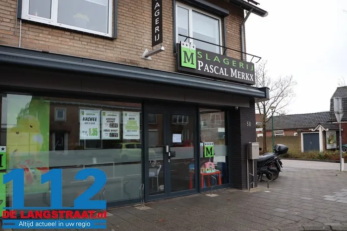Stroomstoring in centrum van Kaatsheuvel: mensen op gemeentehuis vast in de lift 9 Stroomstoring in centrum van Kaatsheuvel: mensen op gemeentehuis vast in de lift 112 De Langstraat
