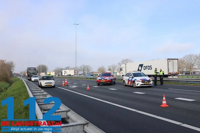 A59 dicht tussen Waalwijk en Heusden door ongeluk, bestuurder gewond 112 De Langstraat