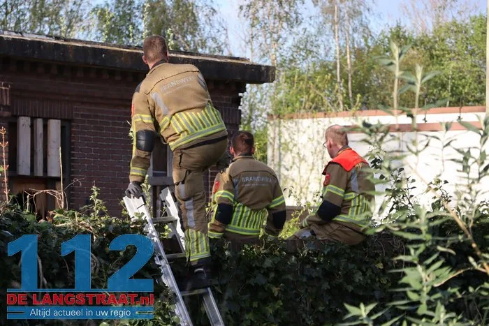 Brandweer bevrijdt jongen uit slooppand aan de Eerste Zeine Waalwijk 7 Brandweer bevrijdt jongen uit slooppand aan de Eerste Zeine Waalwijk 112 De Langstraat
