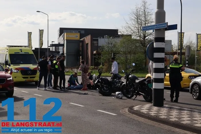Motorrijder en passagier rijden achterop auto en raken gewond bij ongeval in Waalwijk 2 Motorrijder en passagier rijden achterop auto en raken gewond bij ongeval in Waalwijk 112 De Langstraat