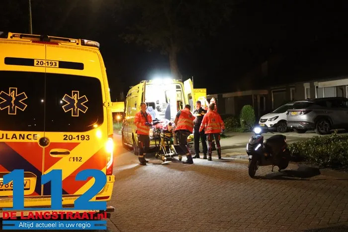 Scooterrijder met spoed naar ziekenhuis na valpartij in Kaatsheuvel 10 Scooterrijder met spoed naar ziekenhuis na valpartij in Kaatsheuvel 112 De Langstraat