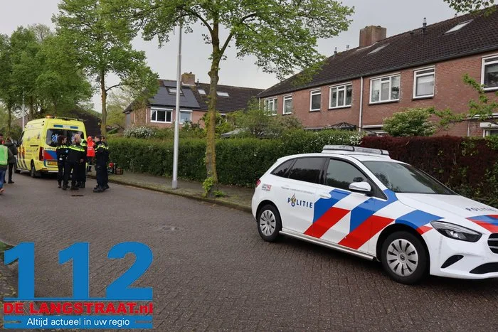Zoon (24) steekt zijn vader neer in Vlijmen, vlucht naar Apeldoorn waar hij wordt aangehouden 7 Zoon (24) steekt zijn vader neer in Vlijmen, vlucht naar Apeldoorn waar hij wordt aangehouden 112 De Langstraat