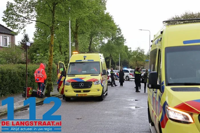 Zoon (24) steekt zijn vader neer in Vlijmen, vlucht naar Apeldoorn waar hij wordt aangehouden 8 Zoon (24) steekt zijn vader neer in Vlijmen, vlucht naar Apeldoorn waar hij wordt aangehouden 112 De Langstraat