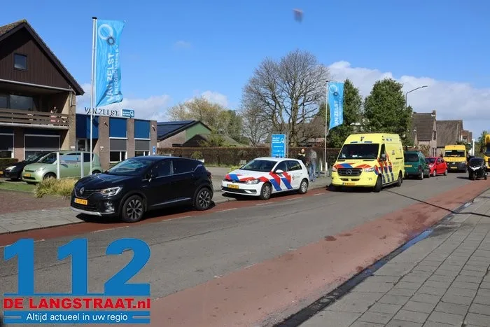 Ongeval tussen twee auto's Raadhuisstraat Sprang-Capelle 3 Ongeval tussen twee auto's Raadhuisstraat Sprang-Capelle 112 De Langstraat
