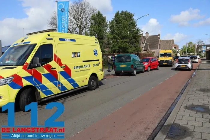 Ongeval tussen twee auto's Raadhuisstraat Sprang-Capelle 10 Ongeval tussen twee auto's Raadhuisstraat Sprang-Capelle 112 De Langstraat