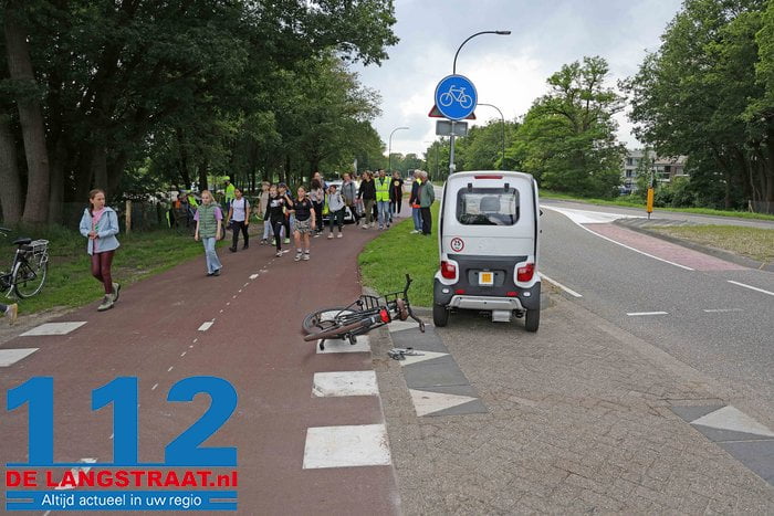 Brommobiel en fietser botsen op elkaar: ‘Wonder dat kinderen van avondvierdaagse niet zijn geraakt’ 6 Brommobiel en fietser botsen op elkaar: ‘Wonder dat kinderen van avondvierdaagse niet zijn geraakt’ 112 De Langstraat