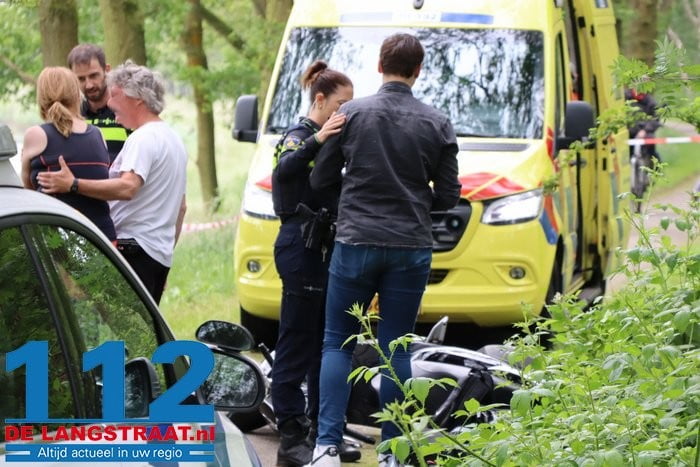 Twee ambulances en traumahelikopter ingezet voor ernstig scooterongeluk in Waalwijk 3 Twee ambulances en traumahelikopter ingezet voor ernstig scooterongeluk in Waalwijk 112 De Langstraat