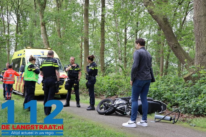 Twee ambulances en traumahelikopter ingezet voor ernstig scooterongeluk in Waalwijk 13 Twee ambulances en traumahelikopter ingezet voor ernstig scooterongeluk in Waalwijk 112 De Langstraat