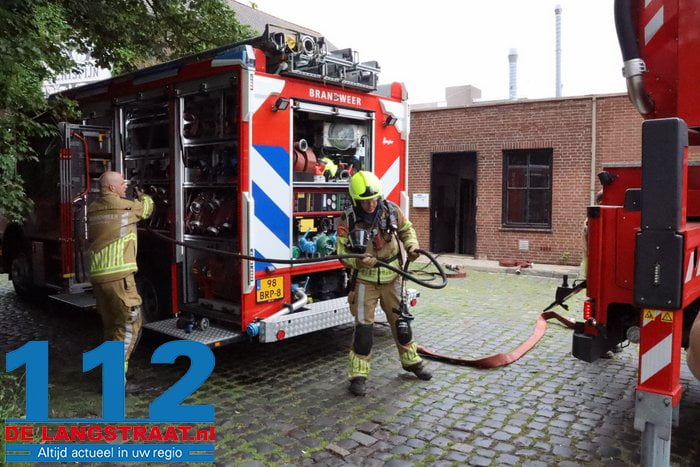 Bankstel vliegt in de brand in bedrijfspand in Waalwijk 2 Bankstel vliegt in de brand in bedrijfspand in Waalwijk 112 De Langstraat